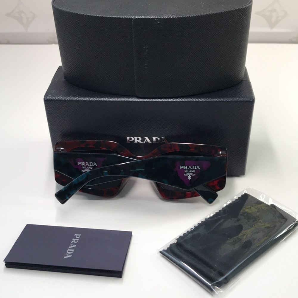 New Authentic Prada Red Tortoise Shell Sunglasses - Picture 13 of 17